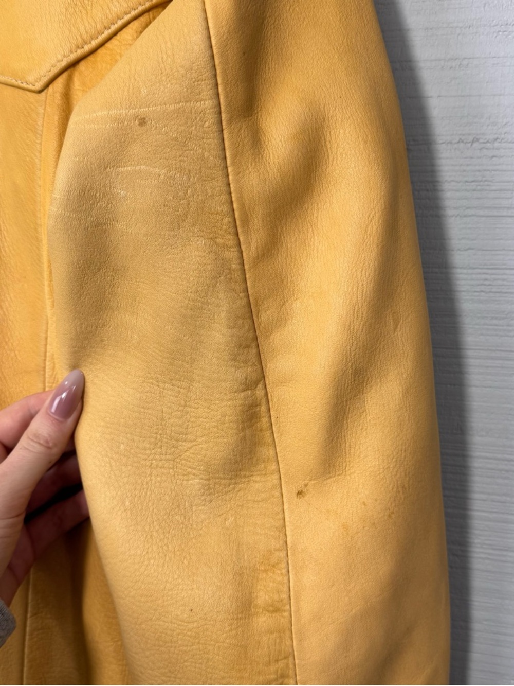 Vintage Mustard Yellow Leather Long Trench Coat Floral Embossed Design Lined 70s - Picture 9 of 11